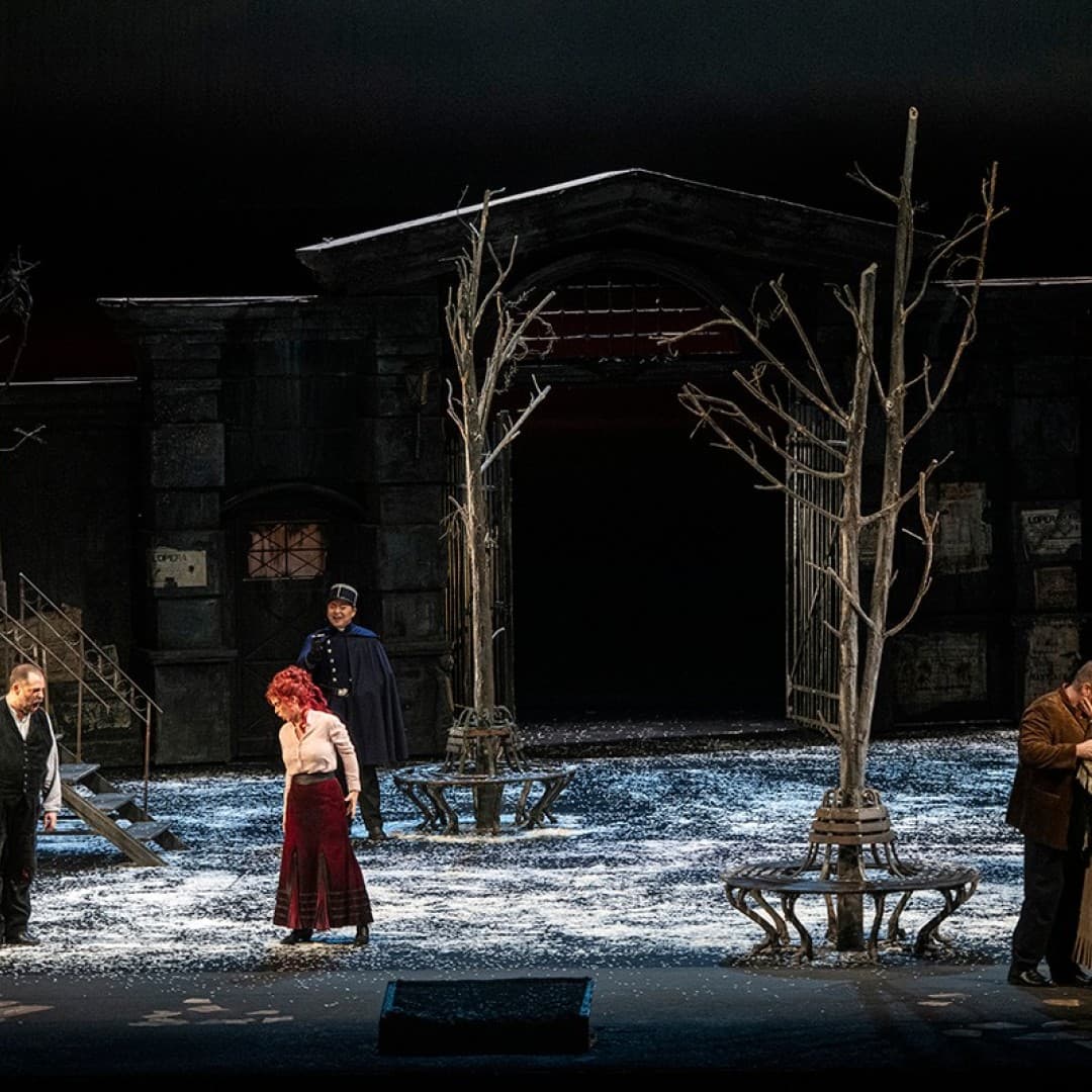 Joseph Calleja as Rodolfo, Adriana Ferfecka as Mimì, Markus Brück as Marcello, Samueol Park as Sergeant
Bettina Stöß