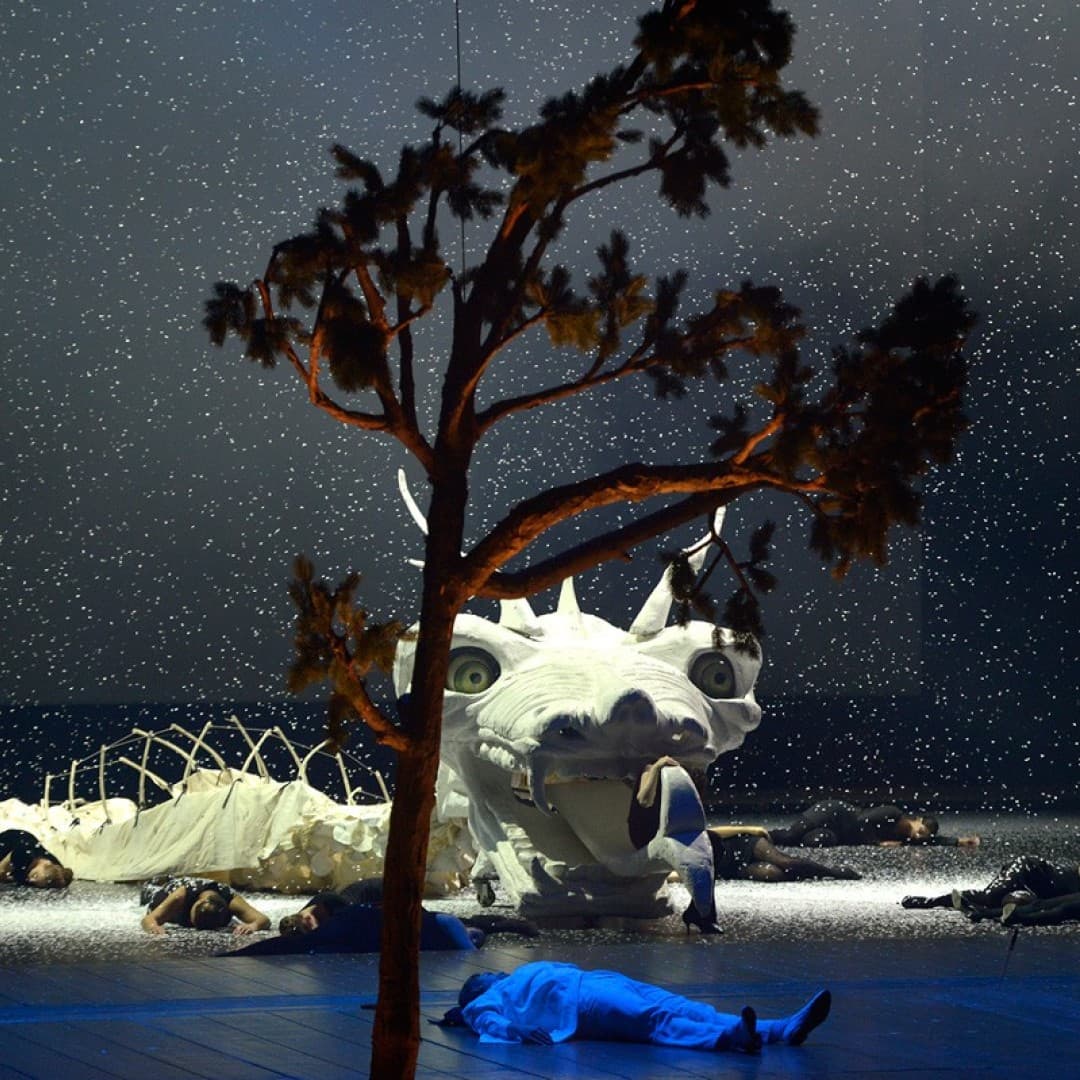 A scene impression from the first act.
Bettina Stöß