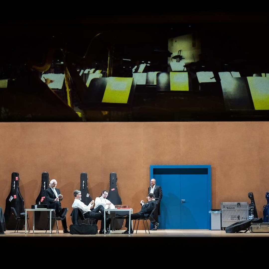 Clemens Bieber as Kapellmeister Stroh, Simon Pauly as Justizrat, Joel Allison as Kommerzienrat, Philipp Jekal as Hofkapellmeister Robert Storch and Tobias Kehrer as Kammersänger
Monika Rittershaus