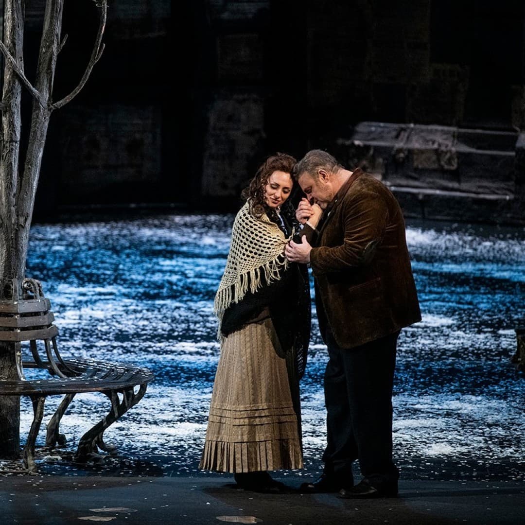 Joseph Calleja as Rodolfo, Adriana Ferfecka as Mimì