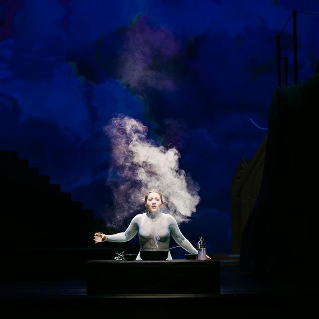 Mané Galoyan as Suor Angelica
Eike Walkenhorst