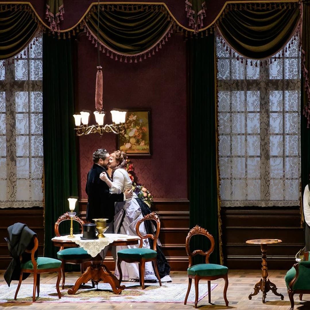 Thomas Cilluffo as Graf Elemer, Jennifer Davis as Arabella, Heidi Stober as Zdenka
Bettina Stöß