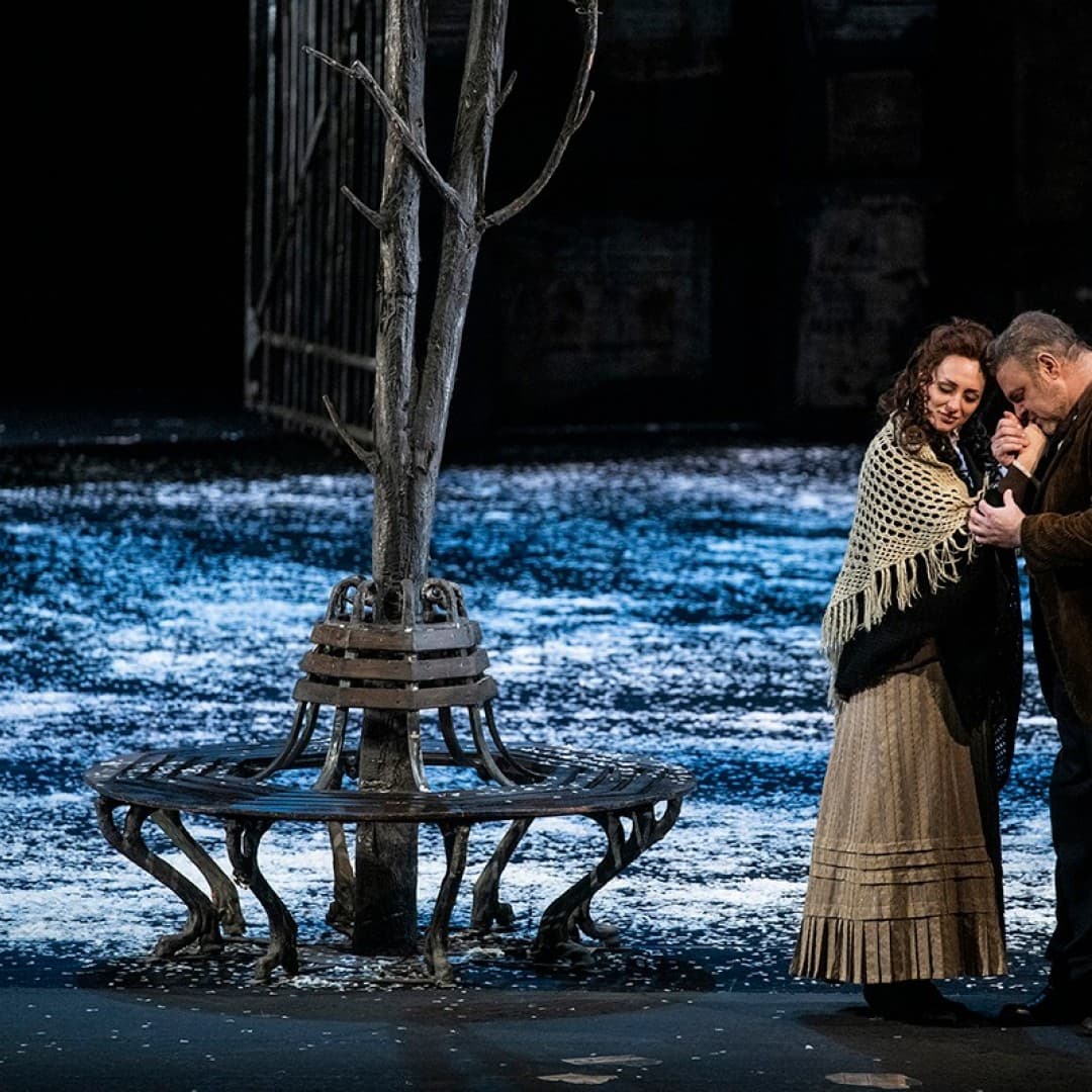 Joseph Calleja as Rodolfo, Adriana Ferfecka as Mimì
Bettina Stöß