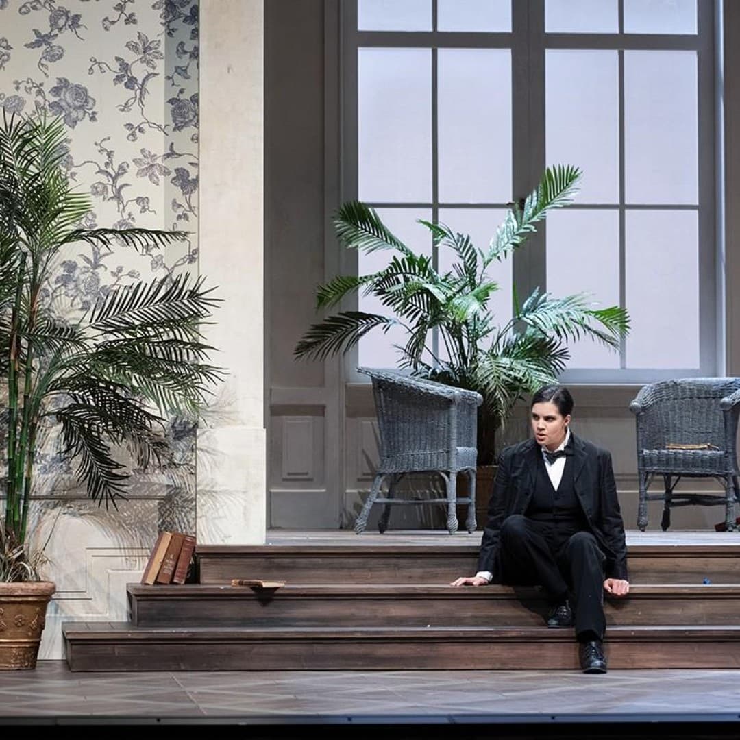 Sara Jakubiak as Francesca, Amira Elmadfa as Smaragdi
Monika Rittershaus