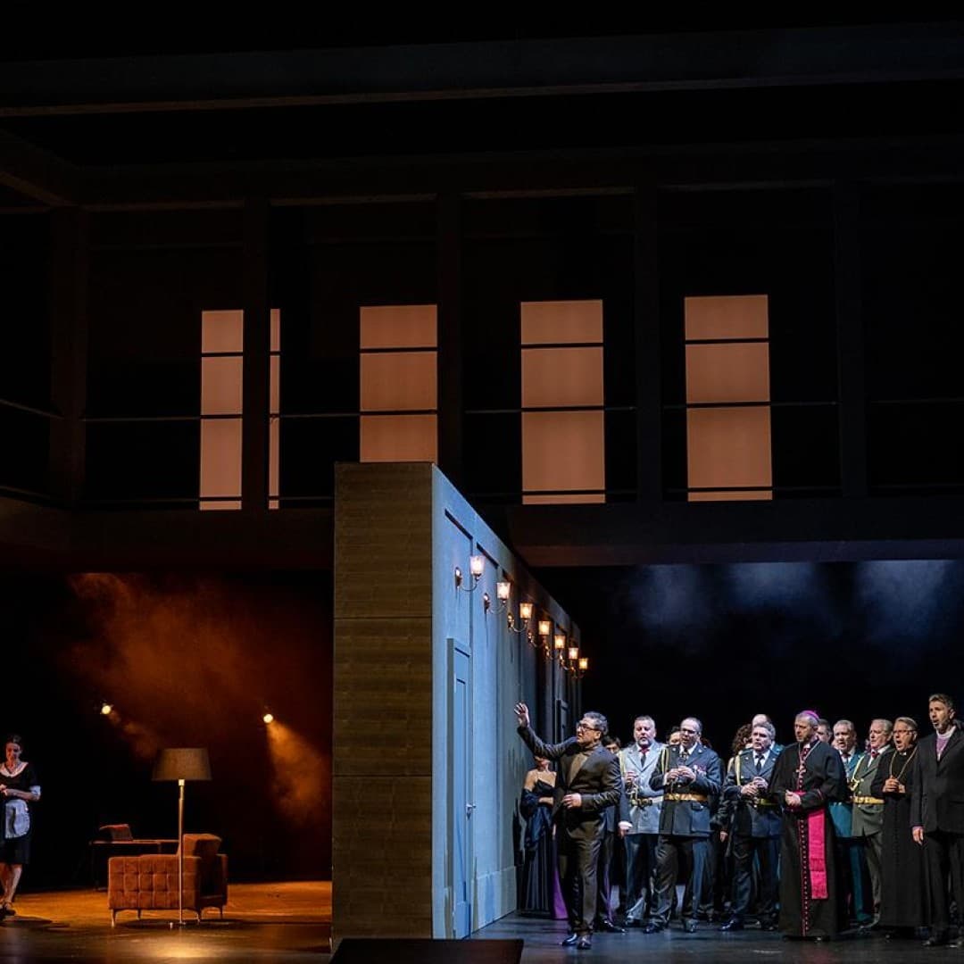 Liang Li as Jacopo Fiesco, Michael Bachtadze as Paolo Albiani, Chorus of the Deutsche Oper Berlin
Bettina Stöß