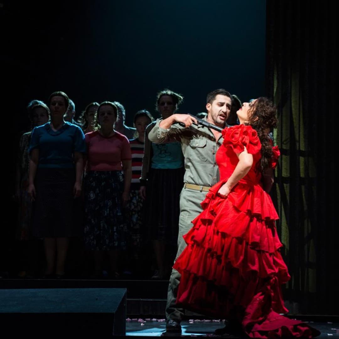 Heidi Stober as Micaëla, Charles Castronovo as Don José, Clémentine Margaine as Carmen
Marcus Lieberenz