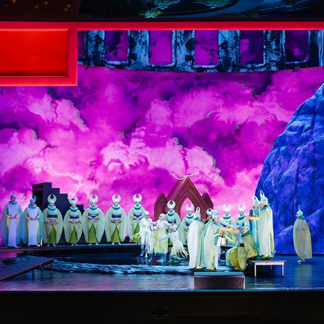 A scene impression from SUOR ANGELICA (Director: Pinar Karabulut) with the Chorus of the Deutsche Oper Berlin
Eike Walkenhorst