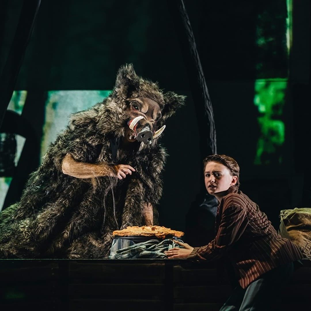 Emil Vandersee as Lasso, Martina Baroni as Wild Boar
Nancy Jesse