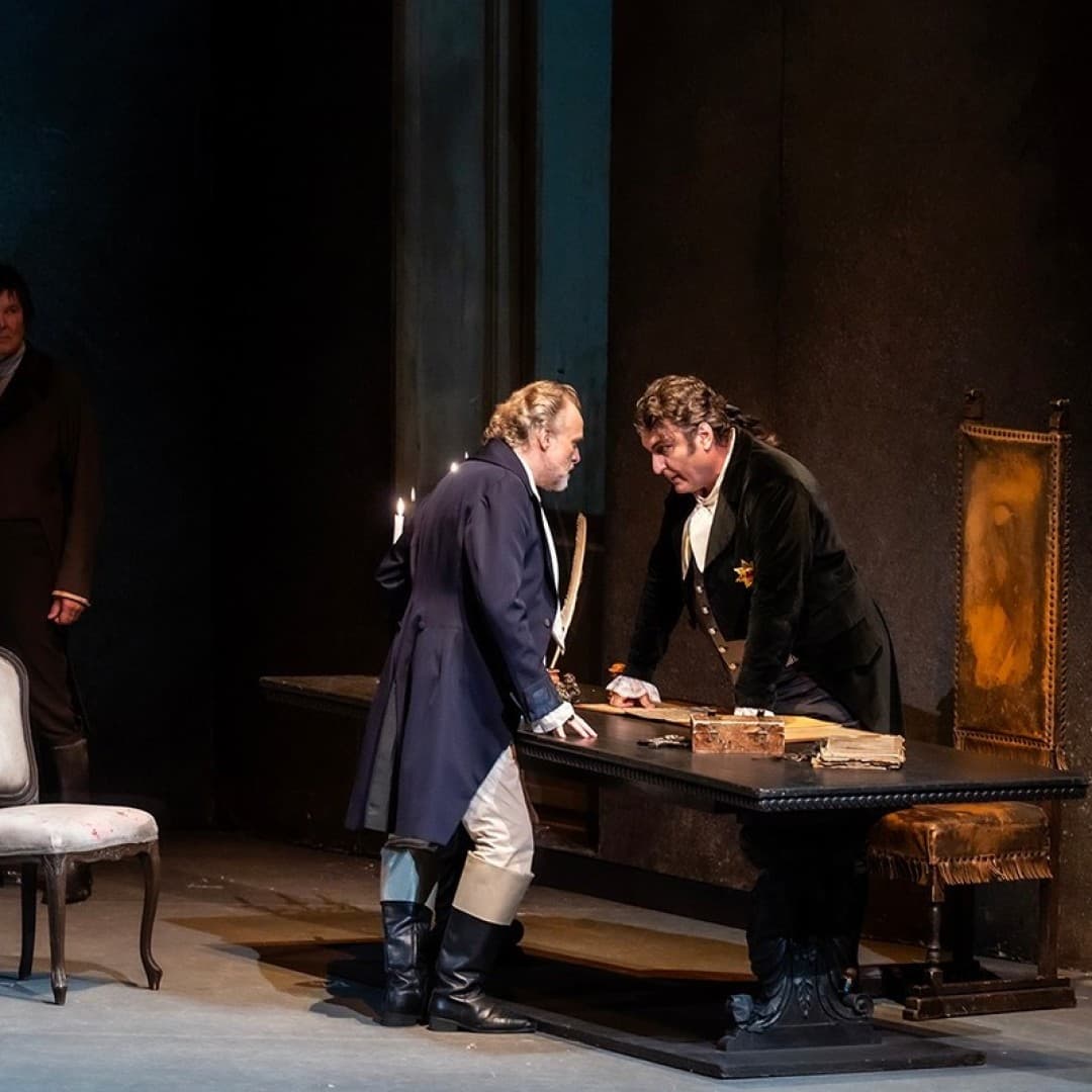 Martin Muehle as Mario Cavaradossi, Ludovic Tézier as Scarpia