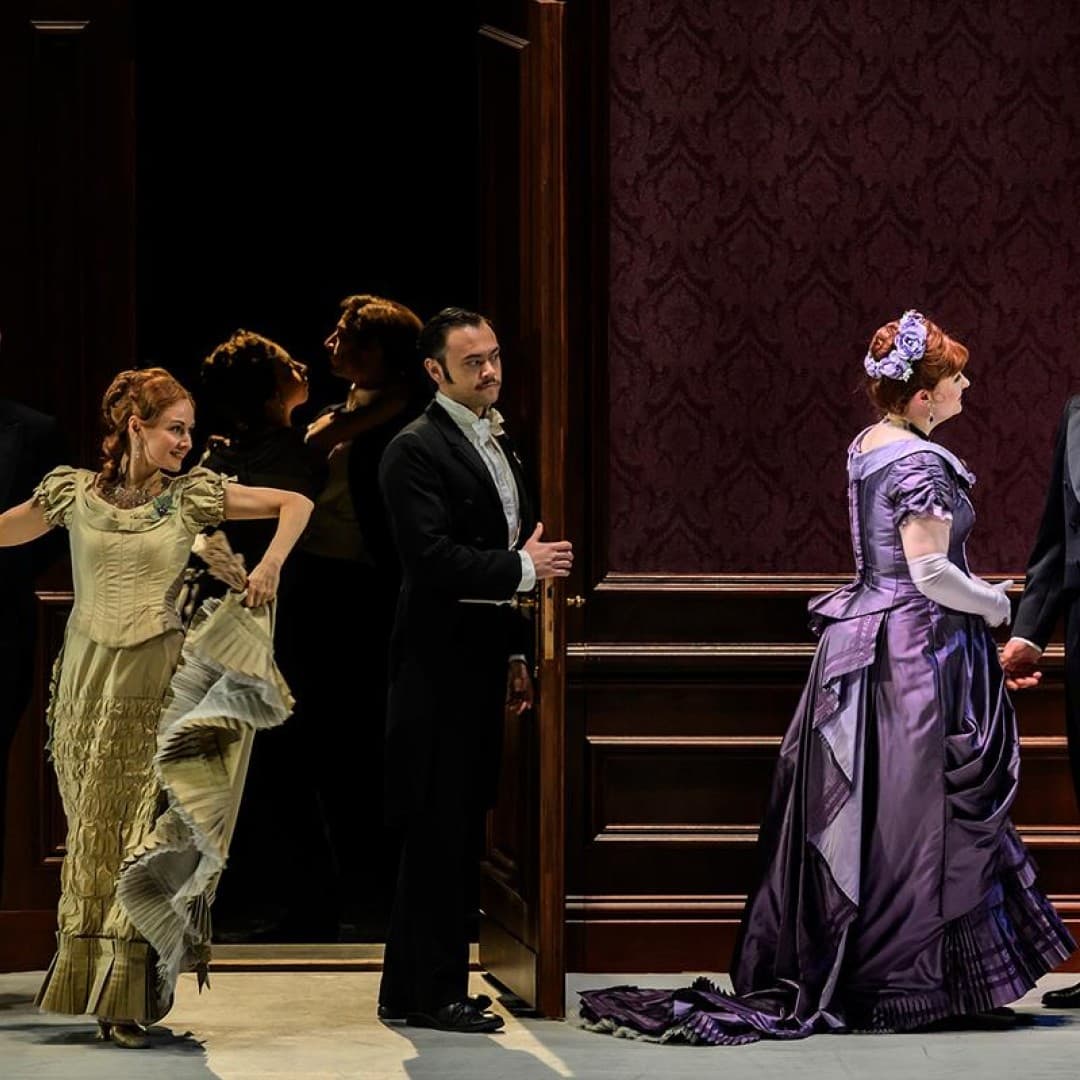 Kyle Miller as Count Dominik, Jennifer Davis as Arabella, Thomas Johannes Mayer as Mandryka
Bettina Stöß