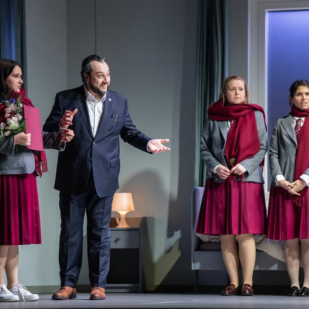 a. o. Maria Motolygina as Maria / Amelia, George Petean as Simon Boccanegra, Karis Tucker as A Maid
Bettina Stöß