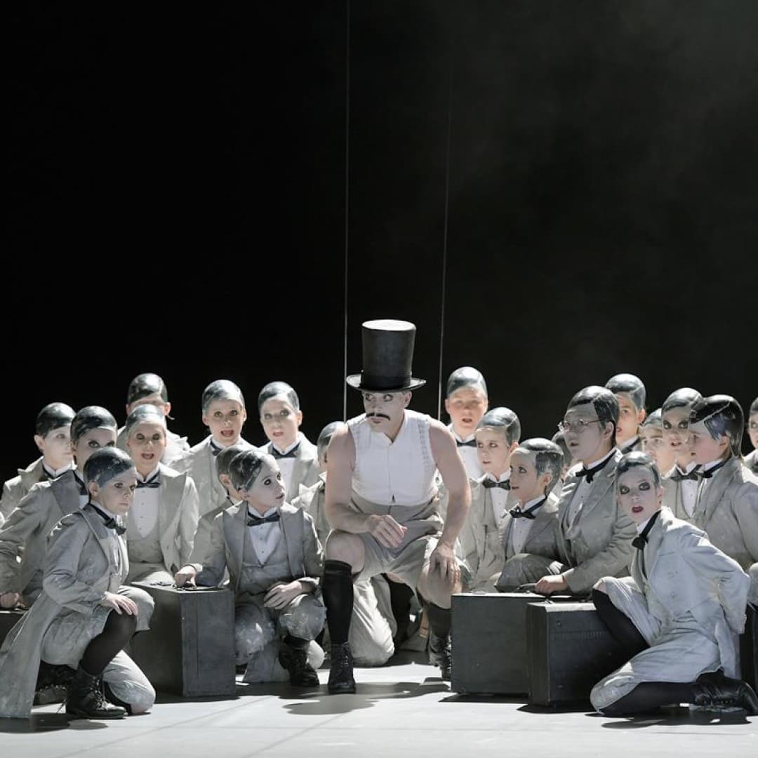 Jami Reid-Quarrell as Puck et al.
Bettina Stöß