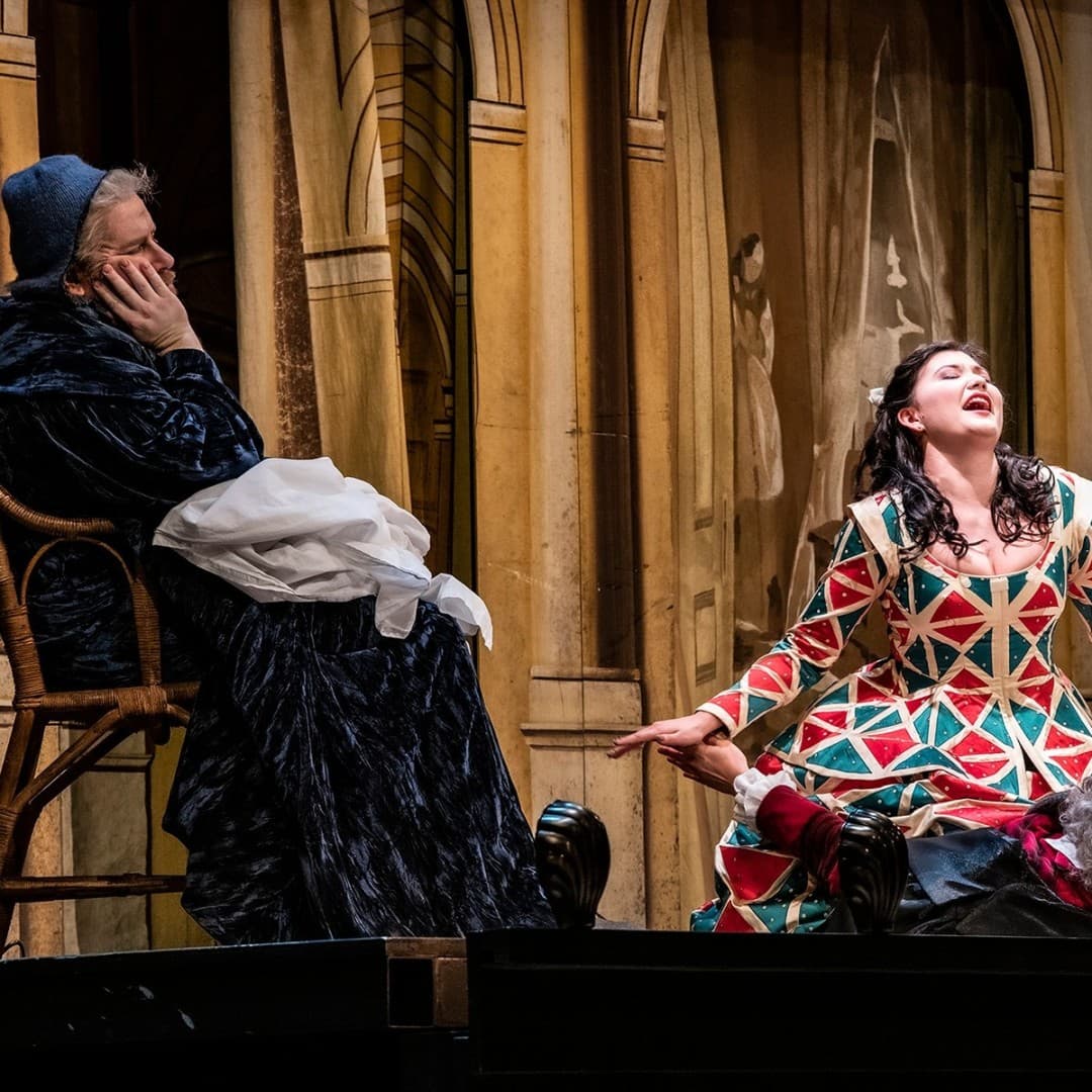 Noel Bouley as Bartolo, Aigul Akhmetshina as Rosina
Bettina Stöß