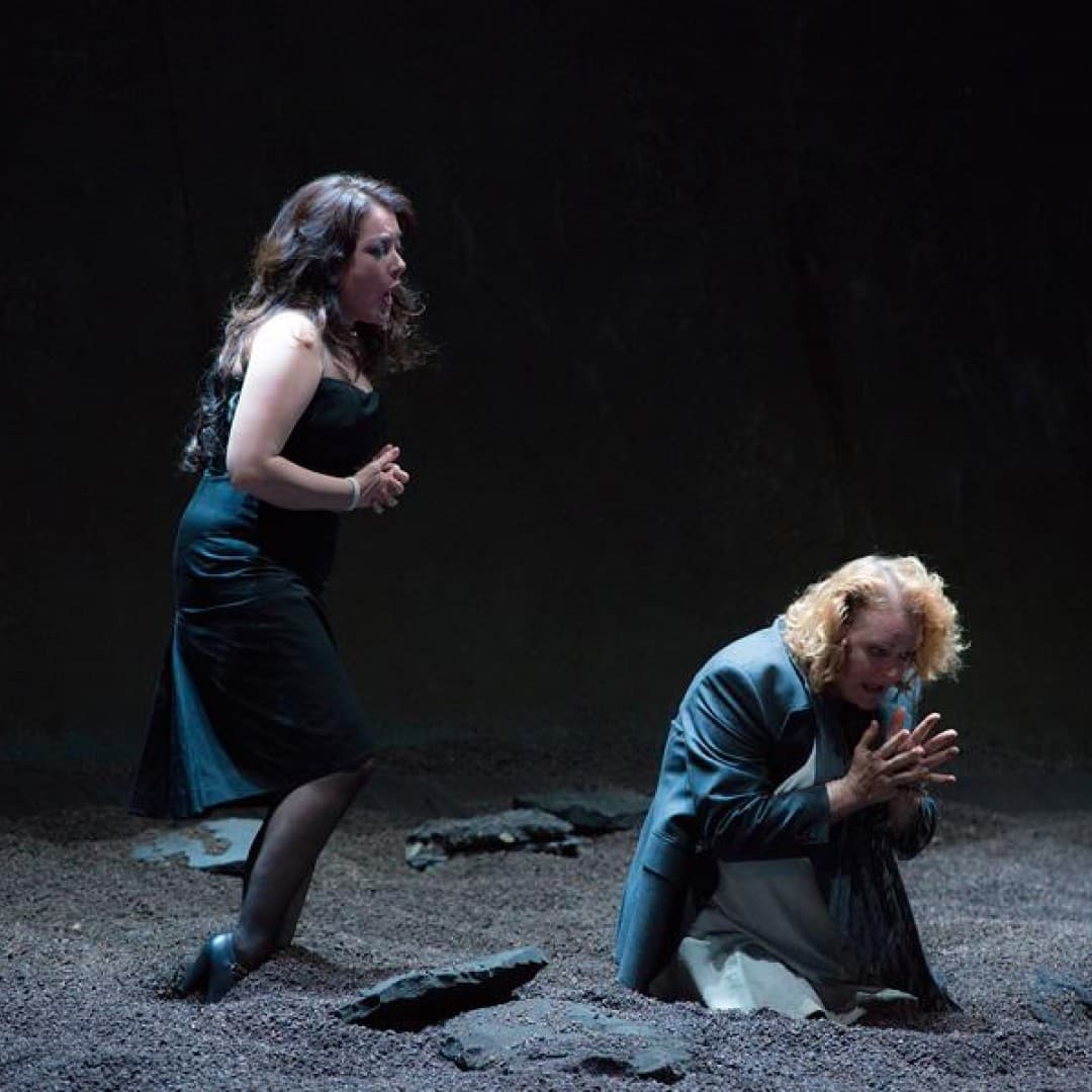 Manuela Uhl as Chrysothemis, Catherine Foster as Elektra
Bettina Stöß