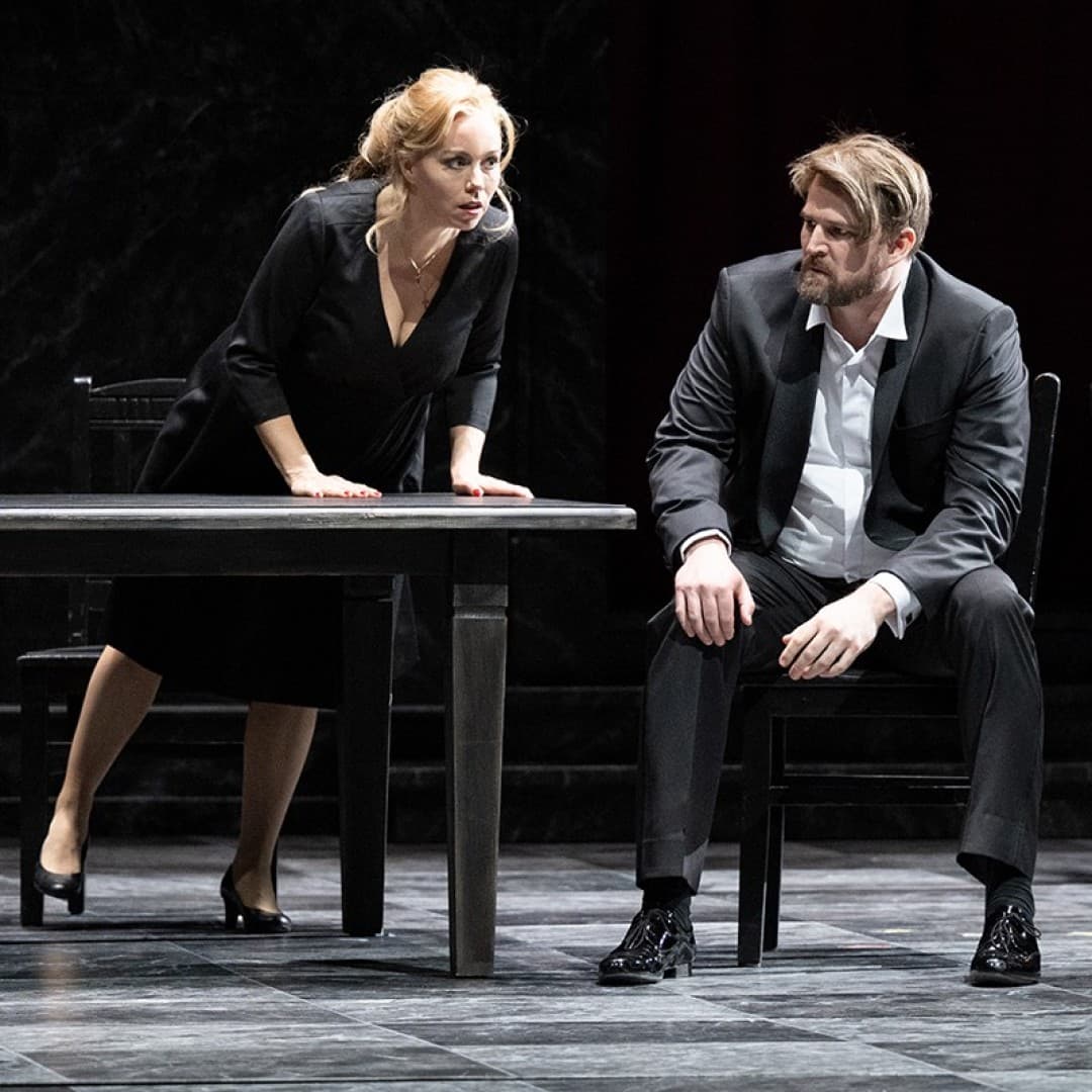 Elisabet Strid as Els, Daniel Johansson as Elis
Monika Rittershaus