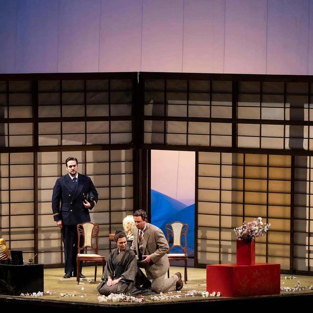 Brian Jagde as Benjamin Franklin Pinkerton, Irene Roberts as Suzuki, Alexey Bogdanchikov as Sharpless
Bettina Stöß