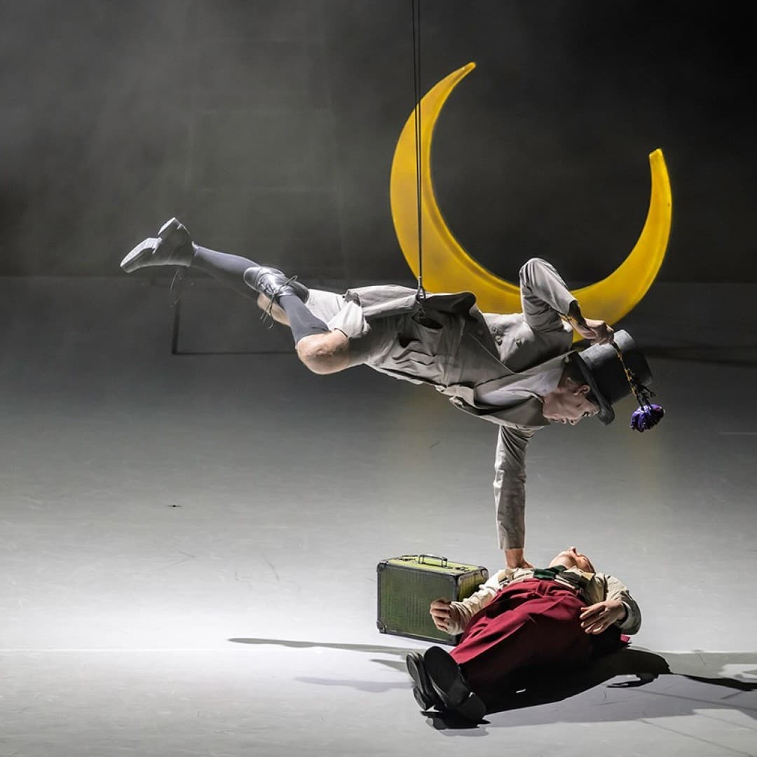 Jami Reid-Quarrell as Puck, Thomas Cilluffo as Lysander
Bettina Stöß