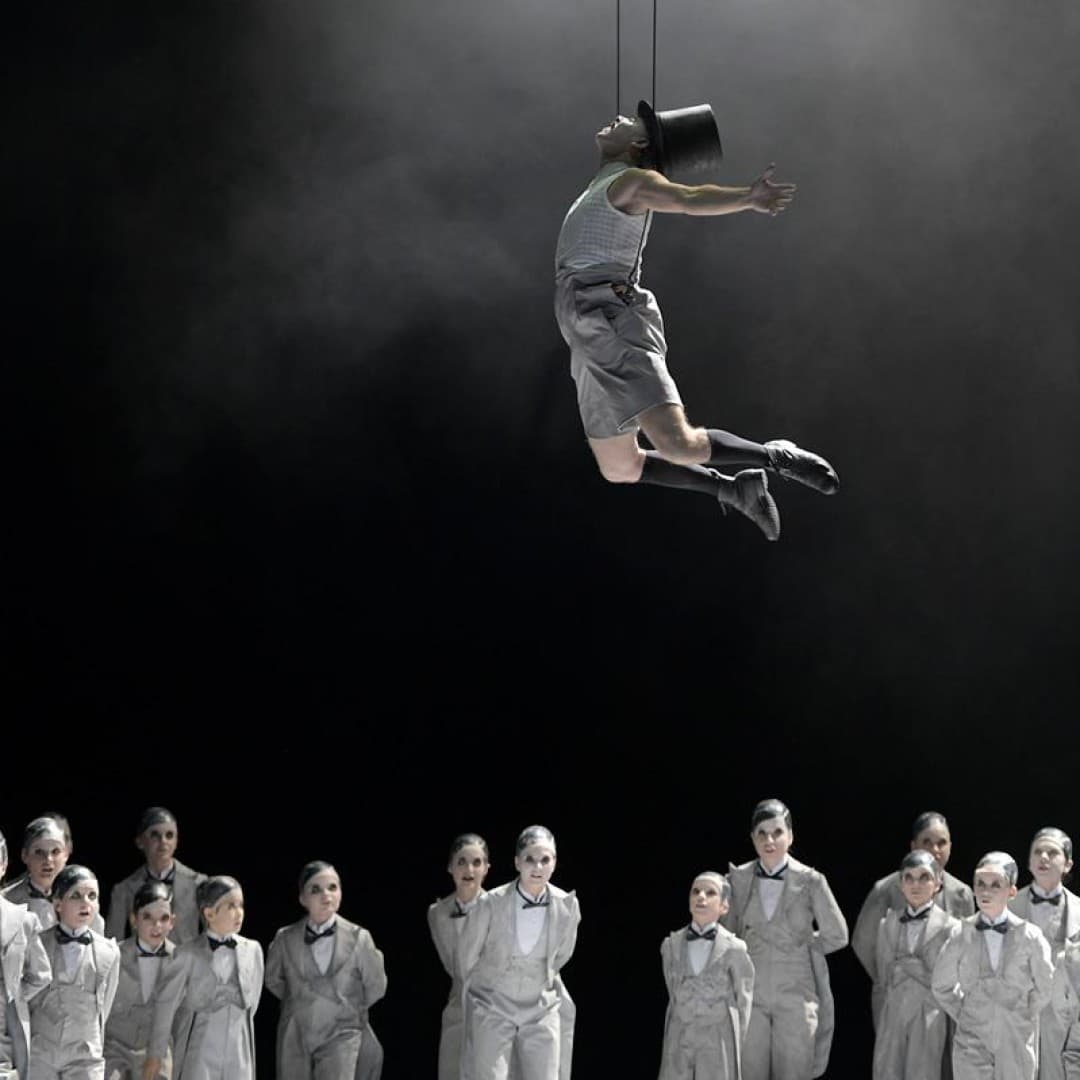 Jami Reid-Quarrell as Puck
Bettina Stöß