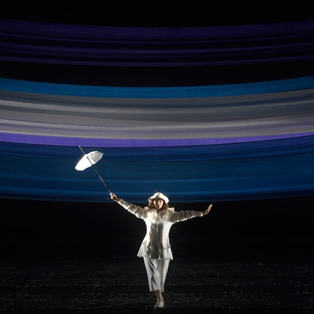 Alexandra Hutton as Papagena