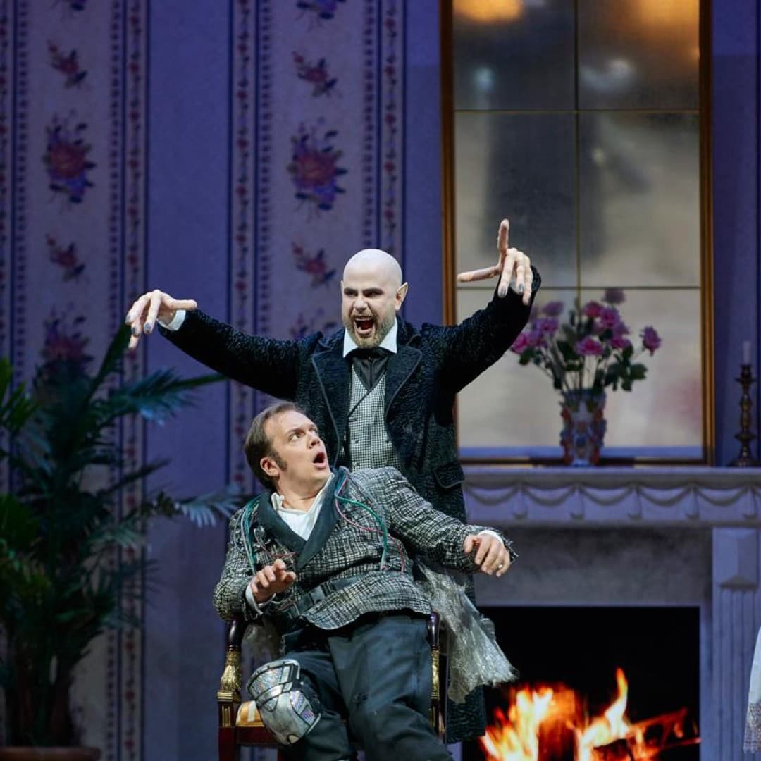 Thomas Lehman as Dr. Falke, Thomas Blondelle as Gabriel von Eisenstein
Thomas M. Jauk