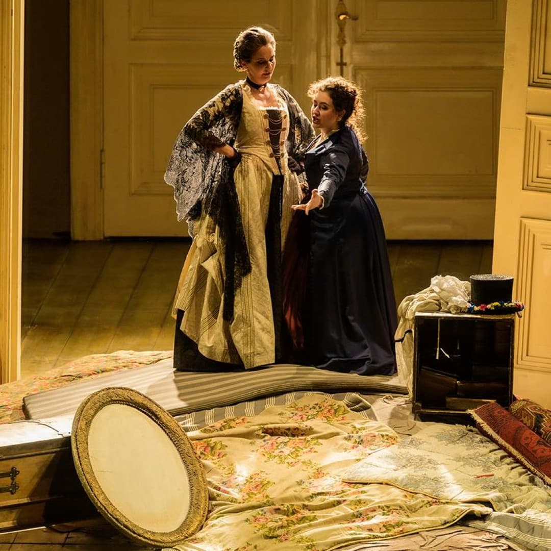 Ulrike Helzel as Marcellina, Lilit Davtyan as Susanna
Bettina Stöß