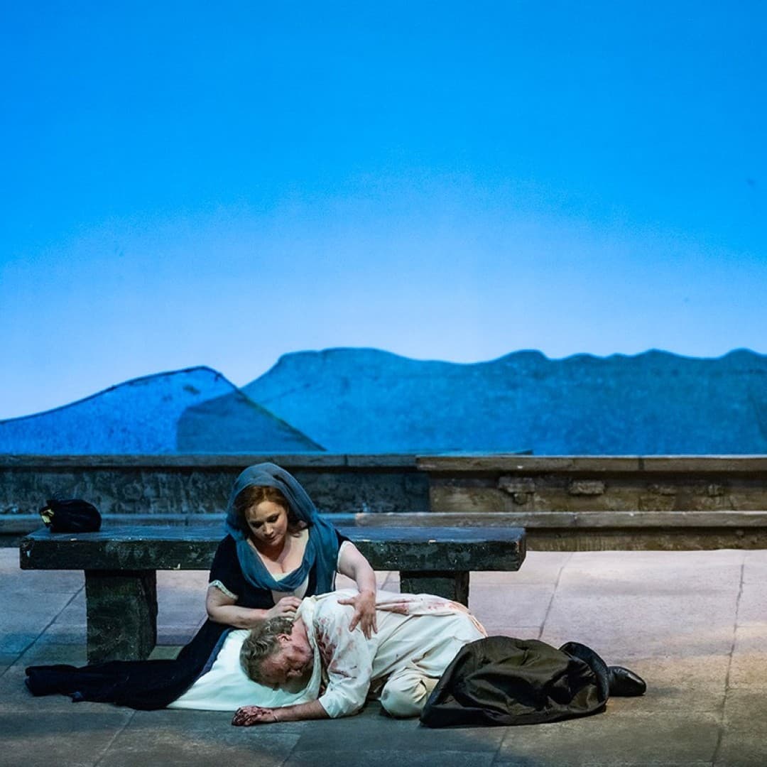 Carmen Giannattasio as Tosca, Martin Muehle as Mario Cavaradossi