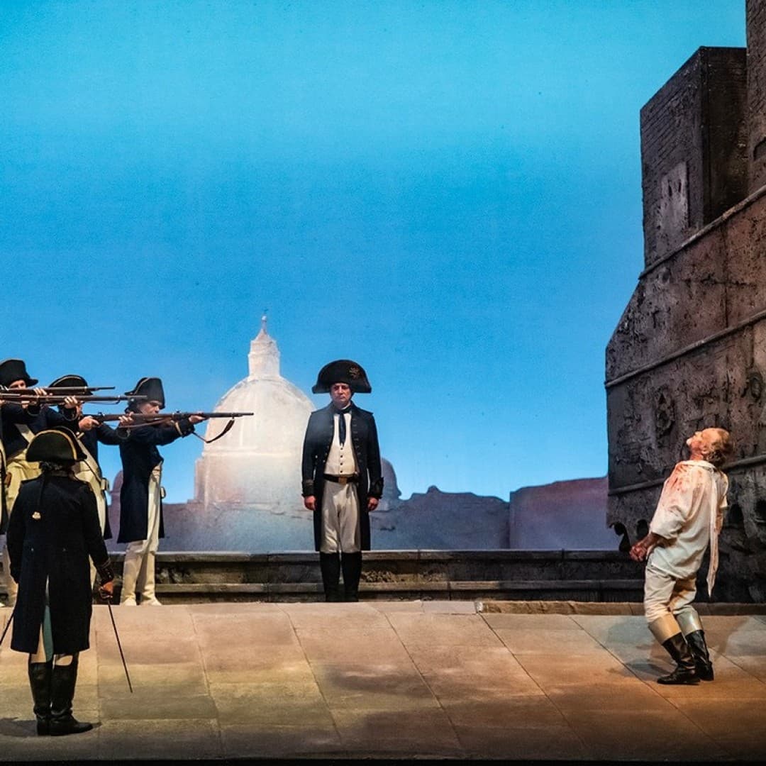 Martin Muehle as Mario Cavaradossi et al.