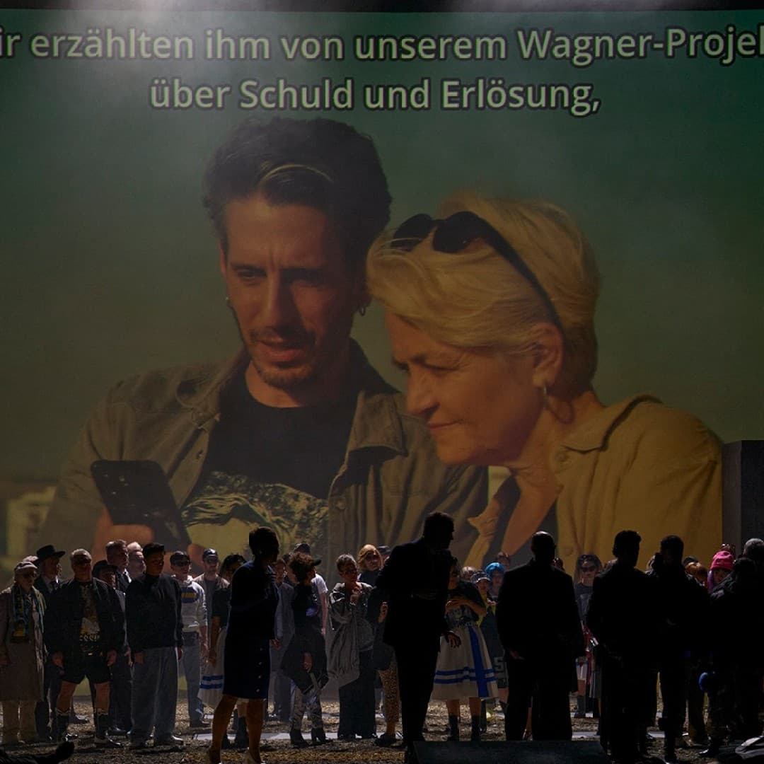 In the Video: Sarah von Schwarze, Shlomi Moto Wagner