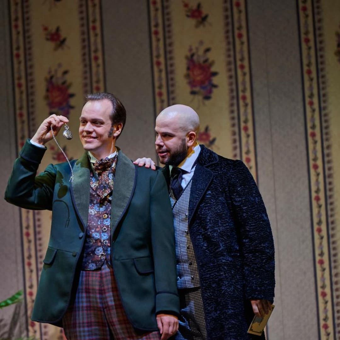 Thomas Blondelle as Gabriel von Eisenstein, Thomas Lehman as Falke
Thomas M. Jauk